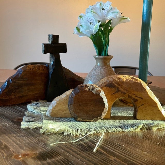 The empty tomb Easter Scene and Crossđ„Easter Hot Sale