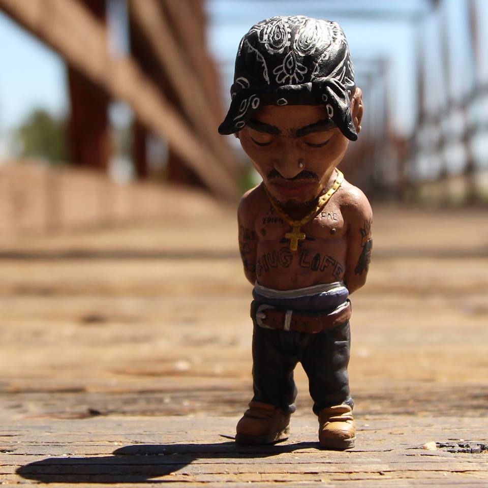 Gangster Rapper Sculpture Garden/Home Decors