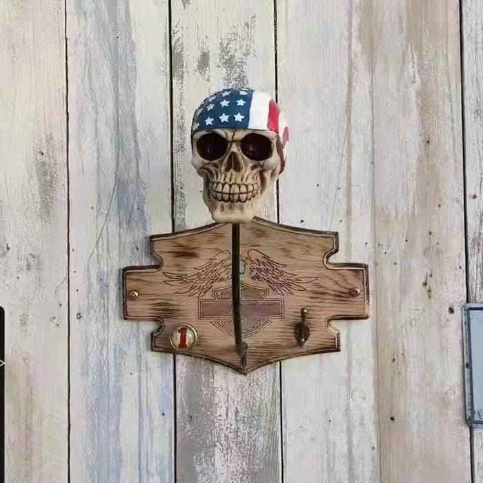🎄Motorcycle Skull Helmet Holder with Beard(🎁Christmas gift for riders)