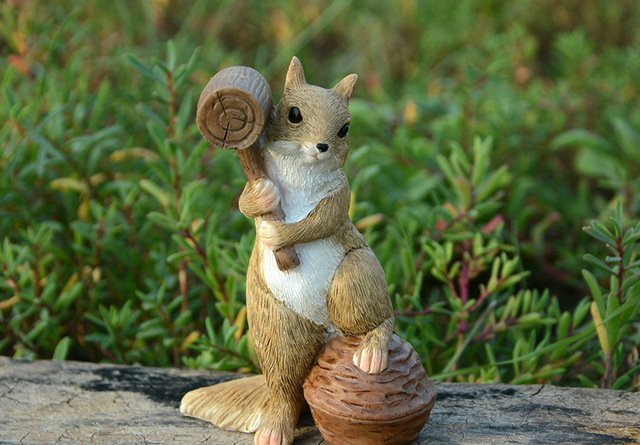 Cute Squirrel Sculpture Garden/Home Decor