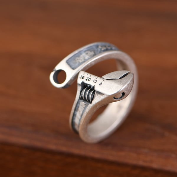 💍vintage wrench ring